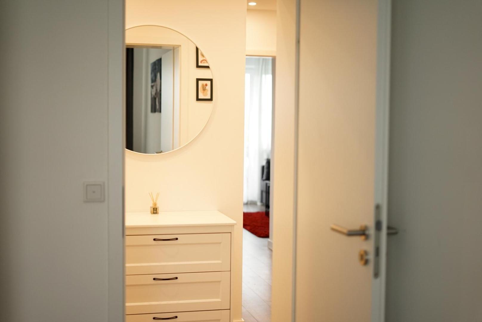 Moeblierte 3-Zimmer-Wohnung Nahe Duesseldorf In Duisburg-Sued Extérieur photo