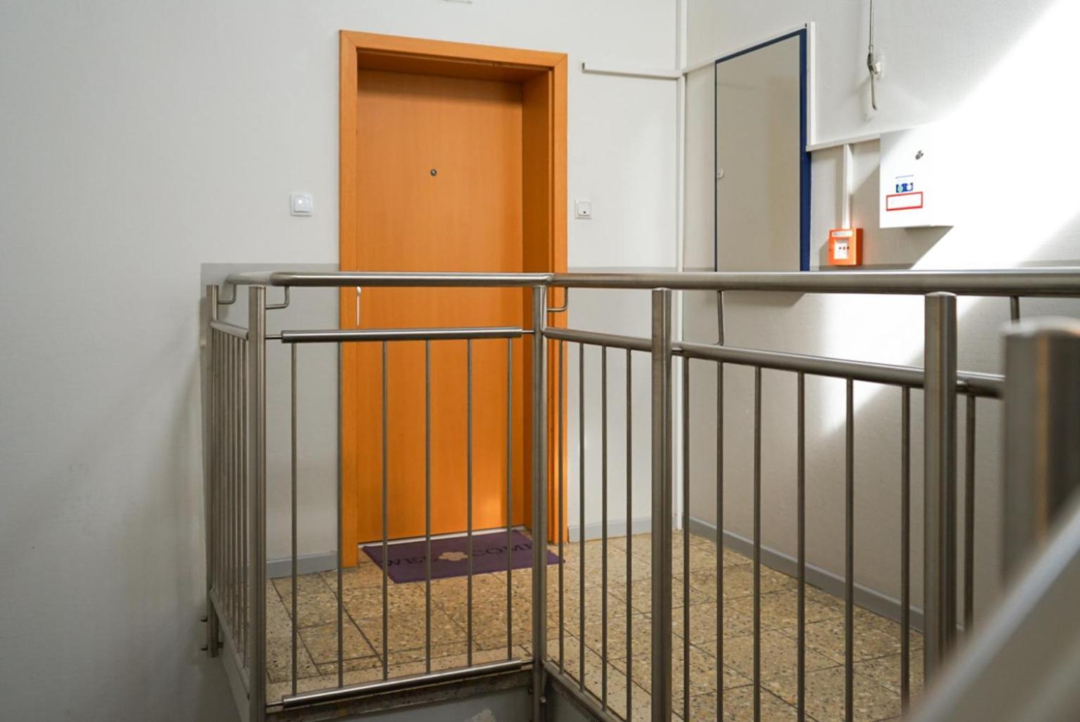 Moeblierte 3-Zimmer-Wohnung Nahe Duesseldorf In Duisburg-Sued Extérieur photo