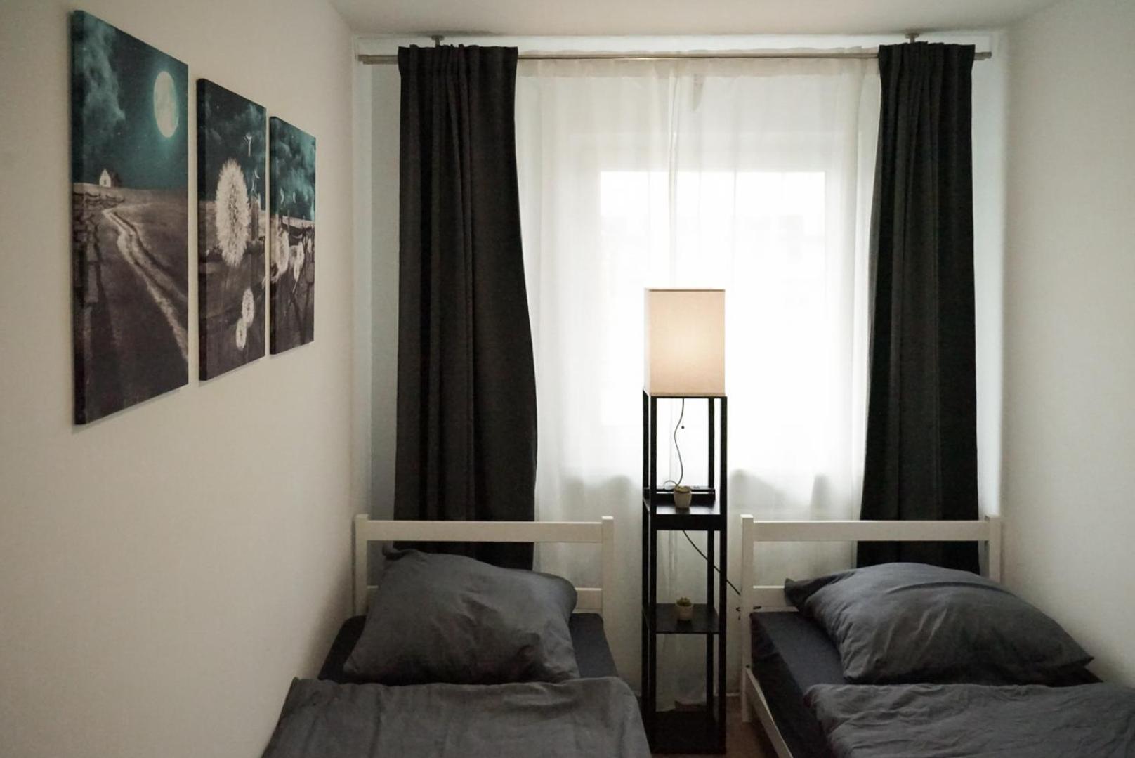 Moeblierte 3-Zimmer-Wohnung Nahe Duesseldorf In Duisburg-Sued Extérieur photo